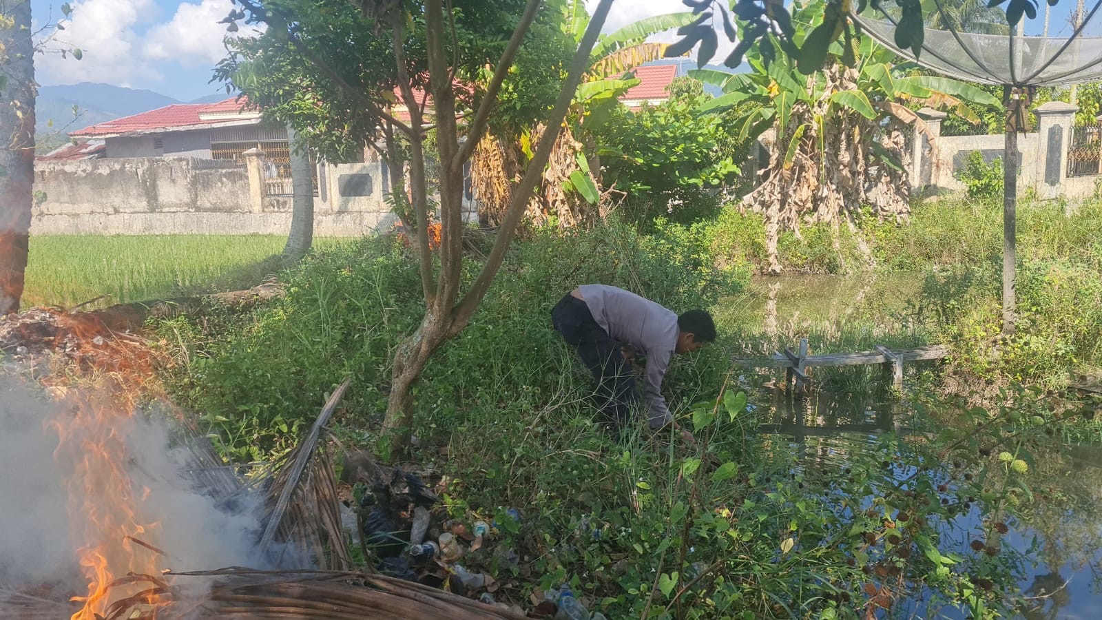 Kegiatan Ketahanan Pangan Program Pemanfaatan Kolam Ikan di Polsek Kubung