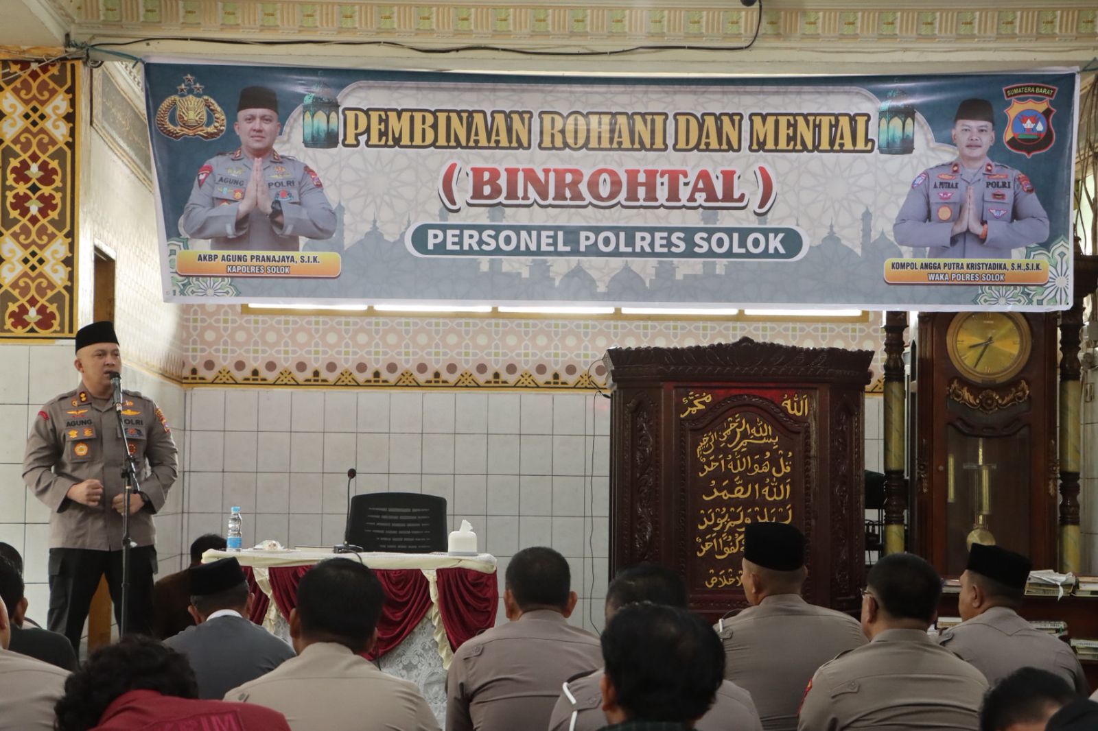 Kapolres Solok Ajak Personil untuk Selalu Berbagi kepada Sesama
